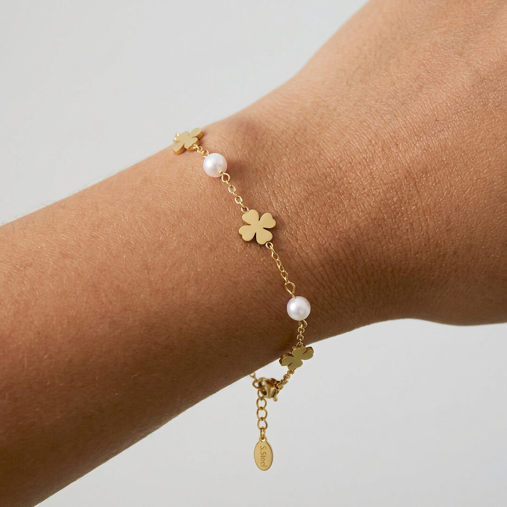Bracciale Perle con Quadrifoglio Portafortuna
